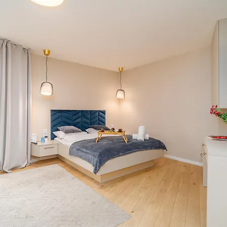 Comfy Apartment Old Town - By Hosty-3
